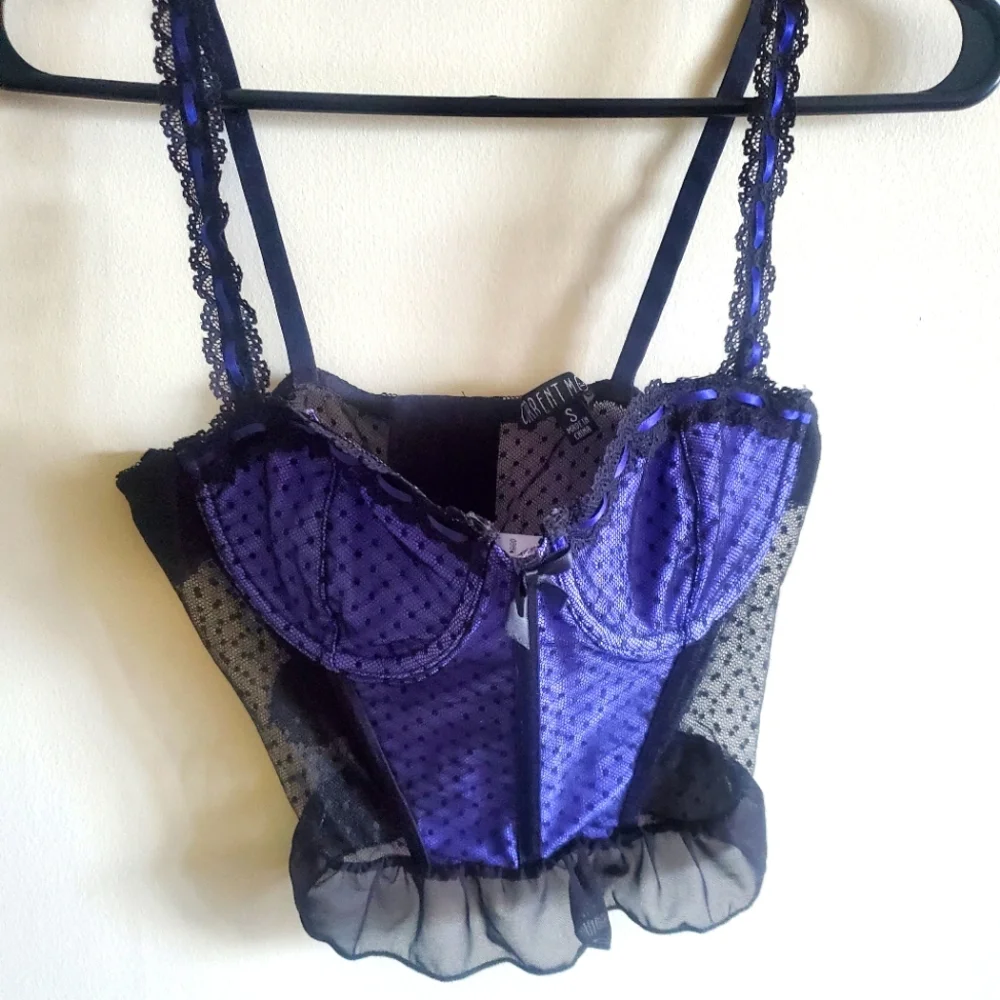 Lace Bustier - Picture 2 of 5